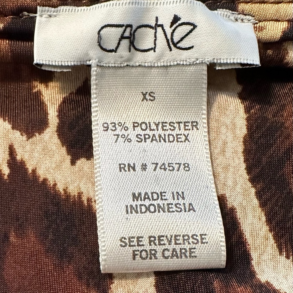 Cache Blouse - Picture 2 of 2